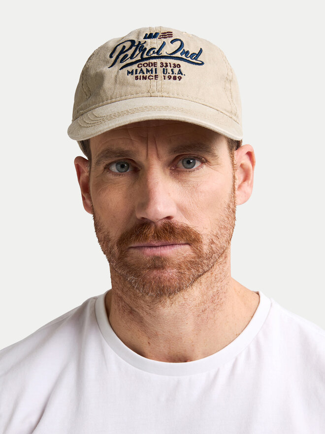 Petrol Industries Gorra con visera Petrol Industries M-1050-CAP820 Beis