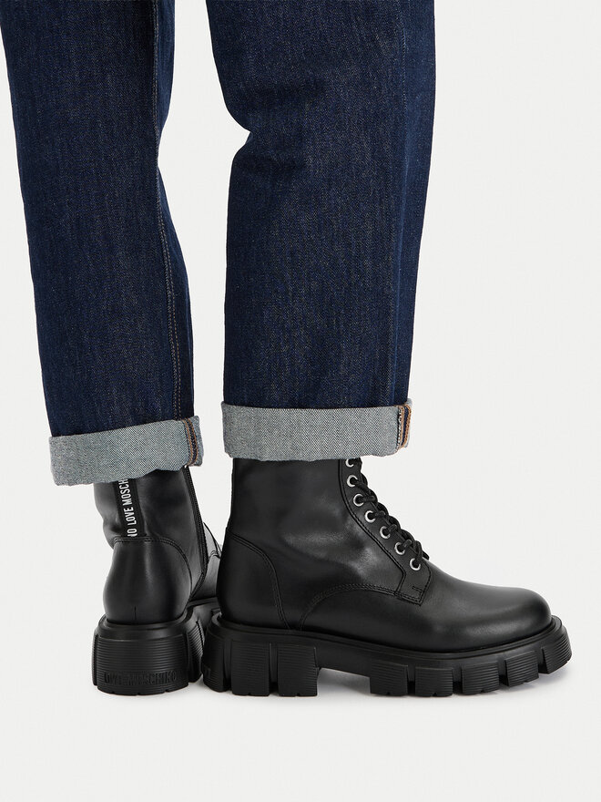 LOVE MOSCHINO Gležnjače LOVE MOSCHINO JA24085G1NIA000A41 Crna