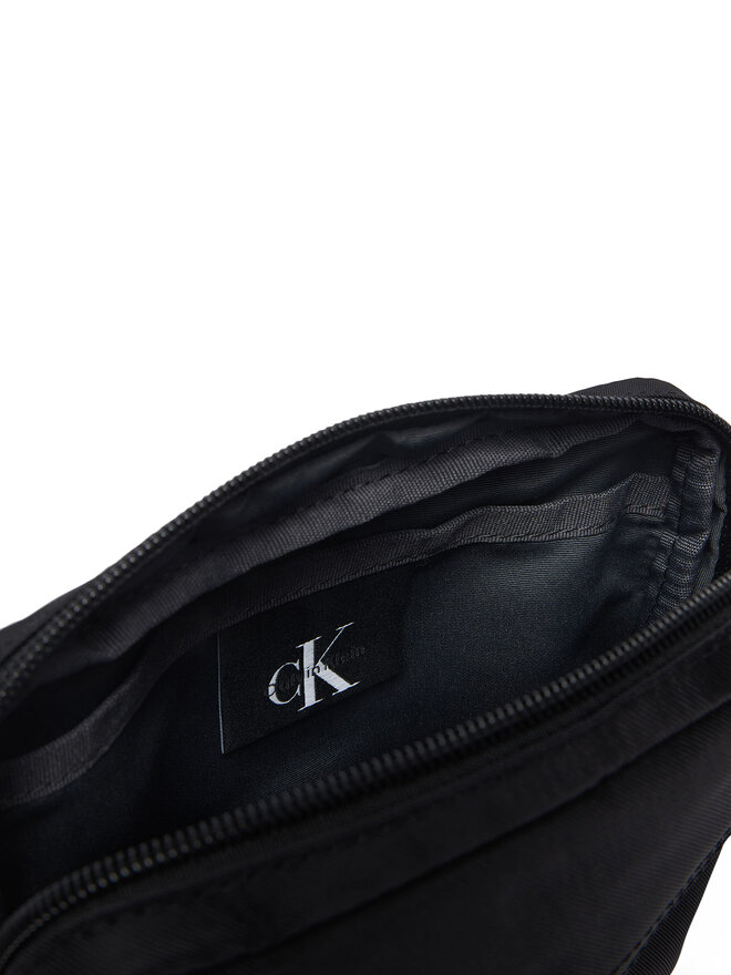 Calvin Klein Umhängetasche Calvin Klein Bold Square Crossbody LV04D3454G Schwarz