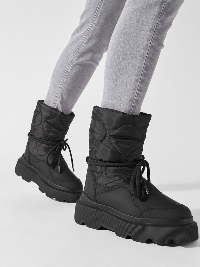 Inuikii Schneeschuhe Inuikii Endurance 75107-147 Schwarz
