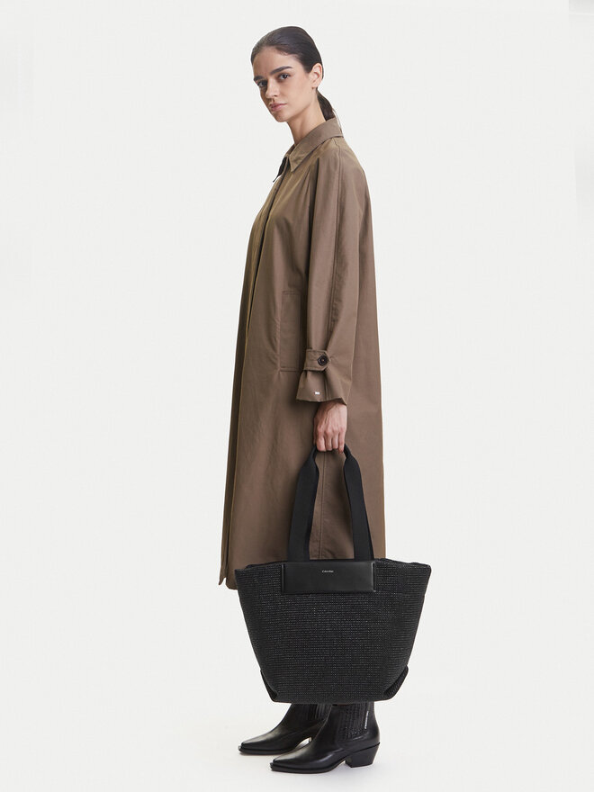Calvin Klein Ročna torba Calvin Klein Ck Raffia Medium Shopper K60K613174 Črna