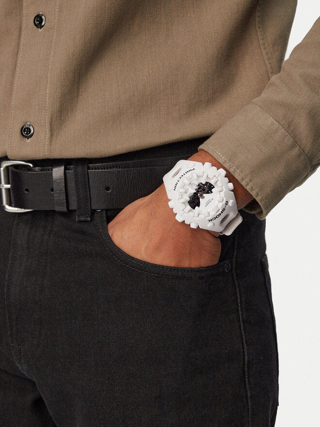 G-Shock Годинник G-Shock Original GA-V01-7AER Білий