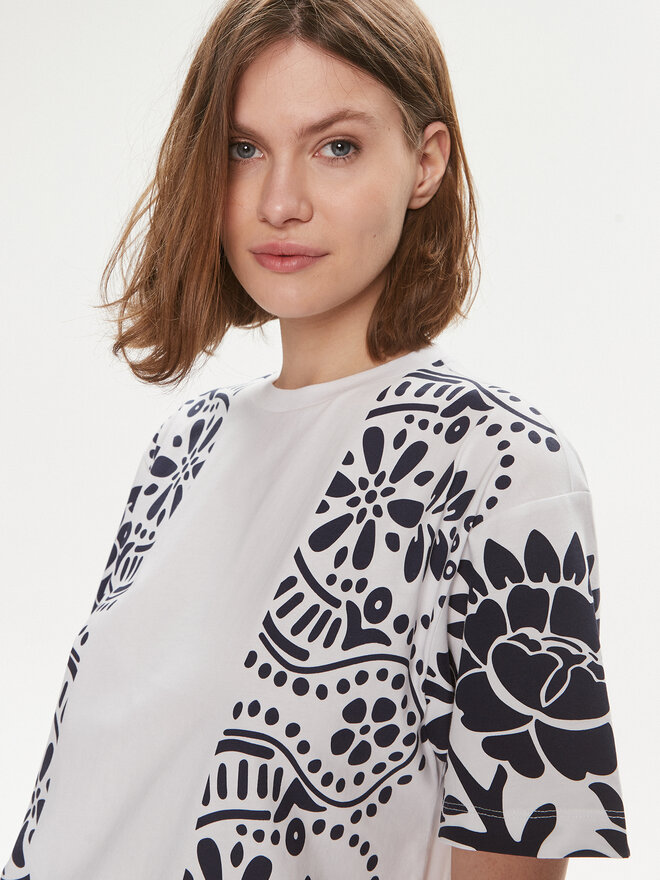 Weekend Max Mara Weekend Max Mara Marškinėliai Viterbo 2415971032 Balta Loose Fit
