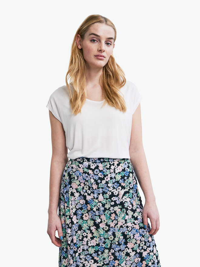 Pieces Pieces Marškinėliai Billo 17078732 Balta Loose Fit