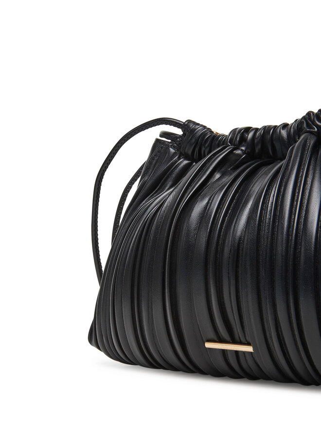 Calvin Klein Ročna torba Calvin Klein Drawstring Plisse Crossbody LV04F3076G Črna