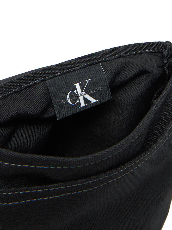 Calvin Klein Jeans Crossover torbica Calvin Klein Jeans Workwear Ut Flap Reporter 18 LV04G3025G Crna