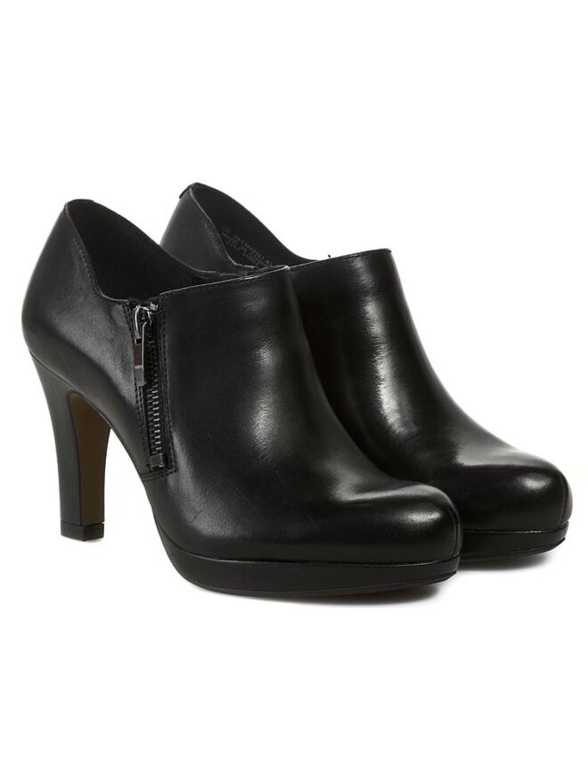 Clarks amos kendra discount