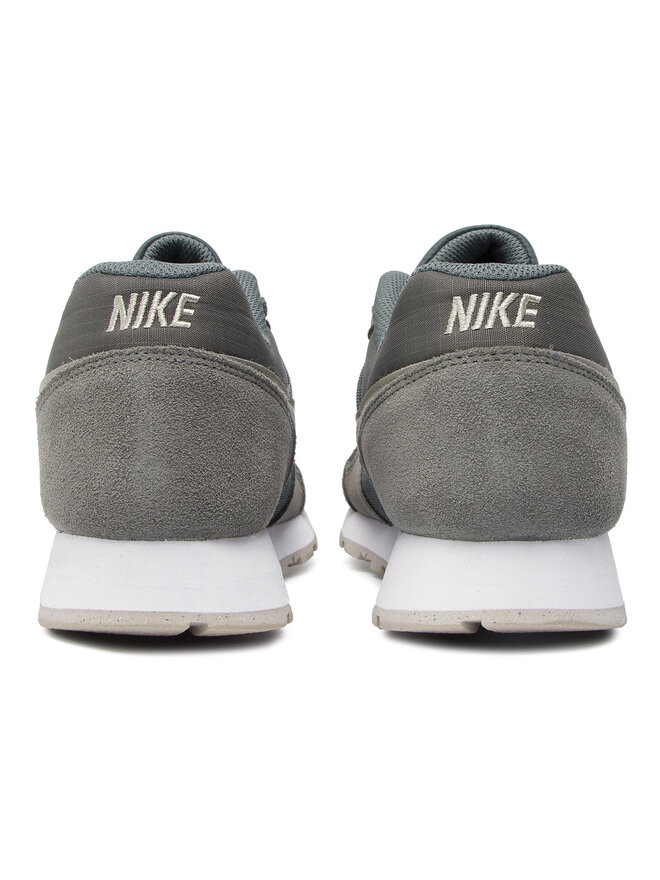 Sneakers Nike Md Runner 2 749794 302 Vert chaussures