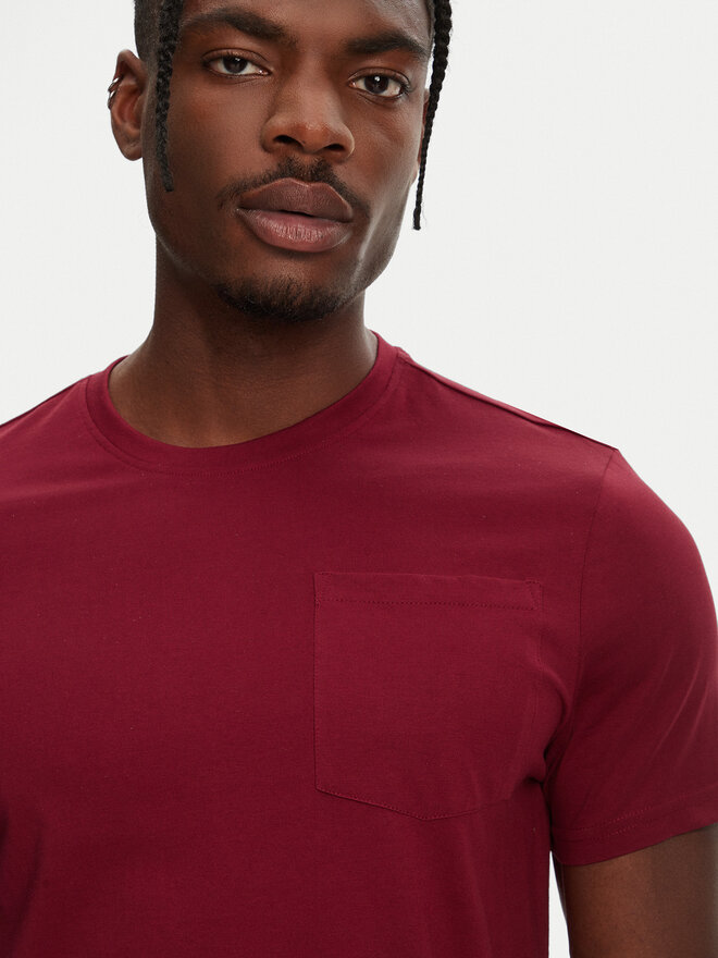 Robe di Kappa Robe di Kappa Majica Dorel 64131EW Bordo rdeča Regular Fit