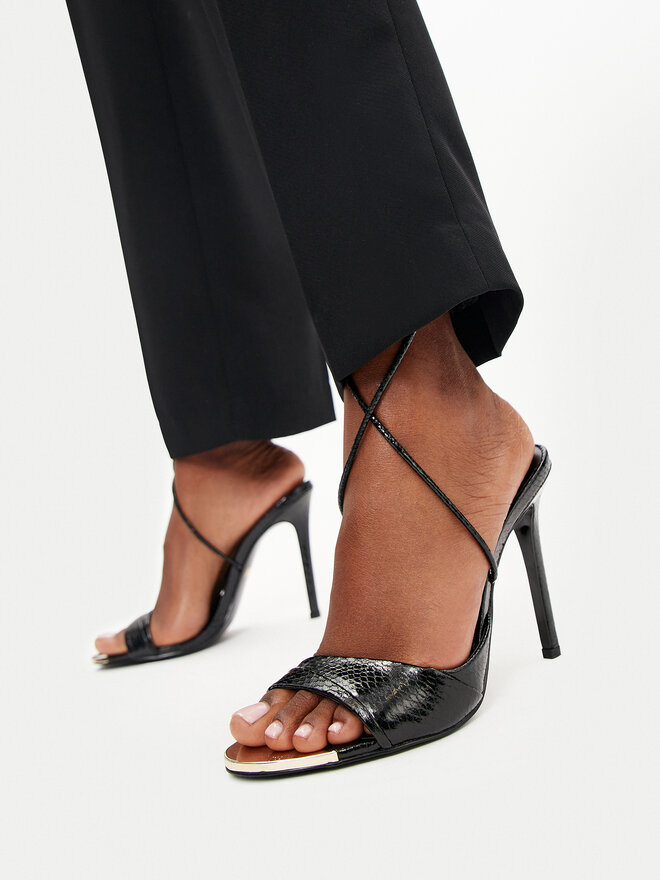 Just Cavalli Sandale Just Cavalli 76RA3S21 Negru