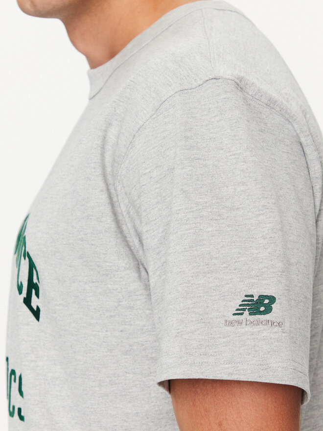 New Balance New Balance Marškinėliai Athletics Varsity Graphic T-Shirt MT33551 Pilka Regular Fit