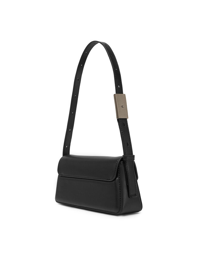 Calvin Klein Jeans Kabelka Calvin Klein Jeans Belted Small Shoulder Bag LV04K3110G Černá