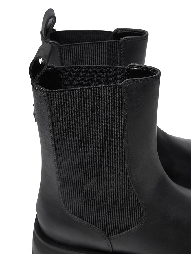 DKNY Kotníková obuv s elastickým prvkem DKNY Rianne Chelsea K3471540 Černá