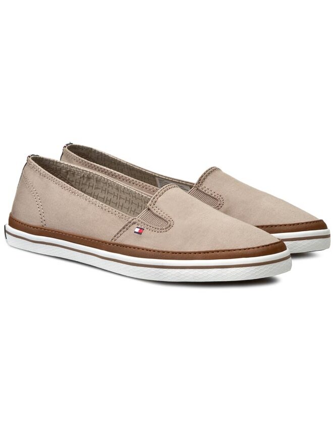 Tommy Hilfiger Sneakers aus Stoff Tommy Hilfiger Kesha 7D FW56820799 Fungi 058