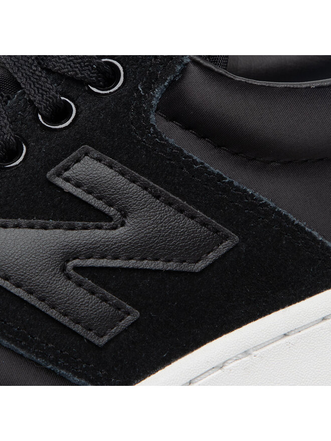 Sneakersy New Balance PROWTCLB Czarny eobuwie .pl