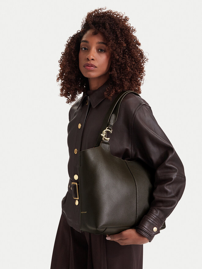 Coccinelle Handtasche Coccinelle SHA Coccinelle C-Easy E1 SHA 11 02 01 Khakifarben