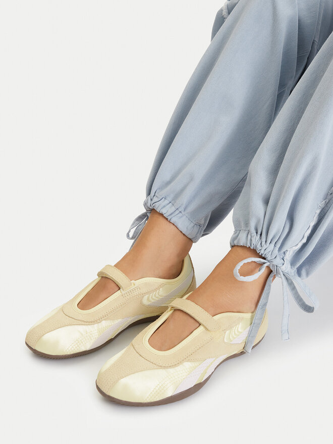 Reebok Балетки Reebok CEOSS-ULTRA LO MARY JANE 100271637 Світло-жовтий