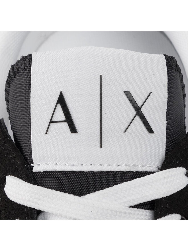 Armani Exchange Laisvalaikio batai Armani Exchange XUX017 XV028 K489 Juoda