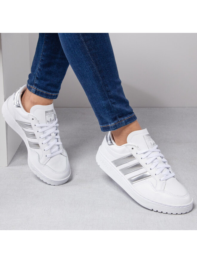 adidas Sneakersy adidas Team Court W EG9824 Bílá