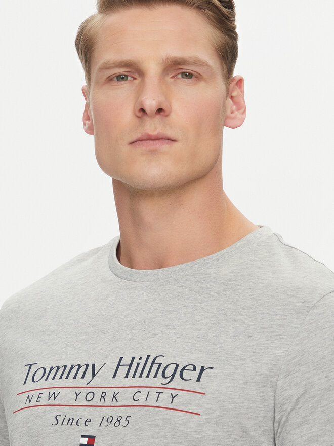 Tommy Hilfiger Tommy Hilfiger T-Shirt Center Stack MW0MW38621 Grau Regular Fit