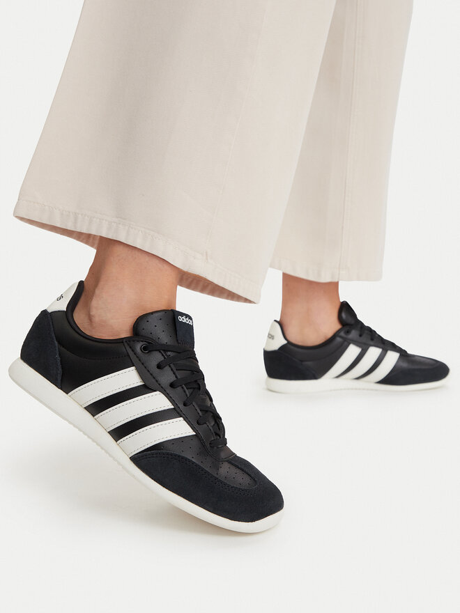 adidas Sneakers adidas Barreda Lo KI6725 Schwarz