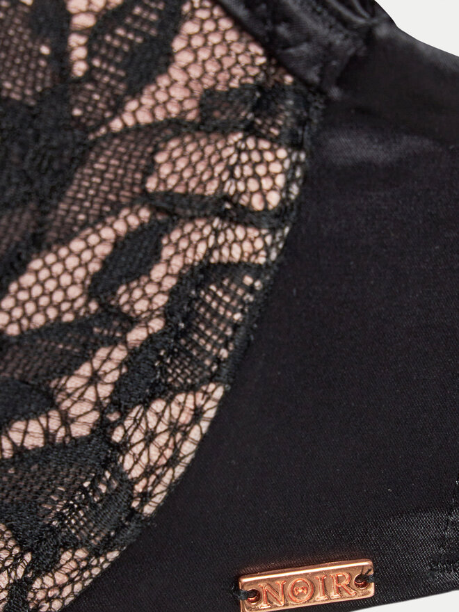 Hunkemöller Hunkemöller Σουτιέν Push-up Antonia 204542 Μαύρο