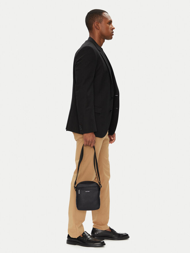 Calvin Klein Мъжка чантичка Calvin Klein Ck Must Reporter LV04D3083G Черен