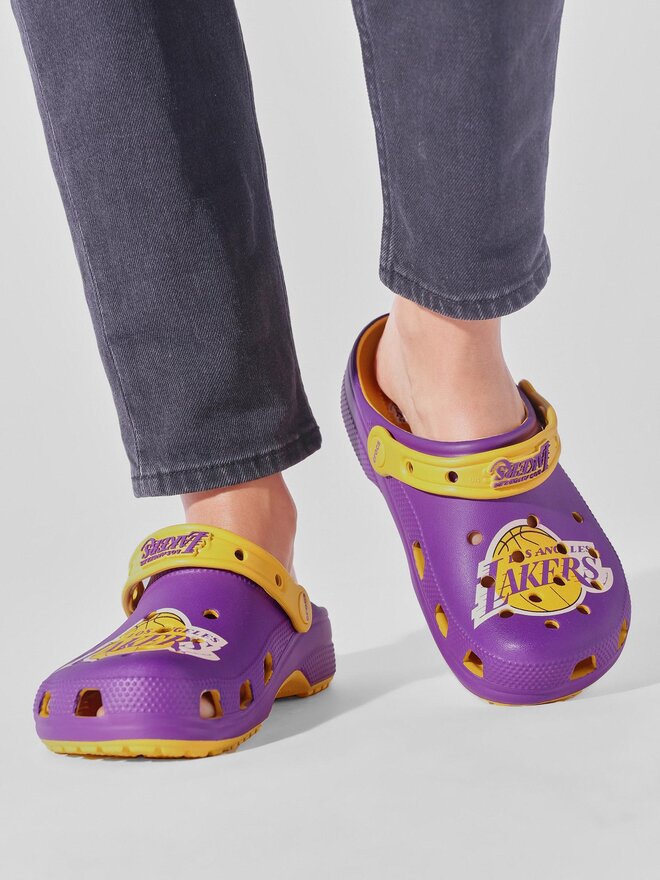 Crocs Pantoletten Crocs Crocs Classic Nba Los Angeles Lakers Clog 208650 Violett