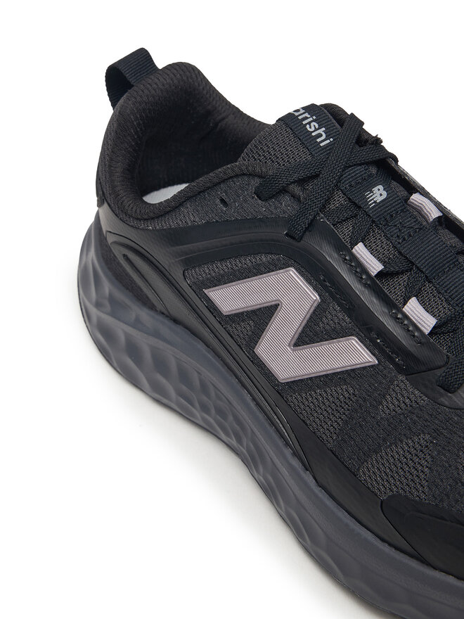 New Balance Laufschuhe New Balance Arishi V4 WARIS9WC Schwarz