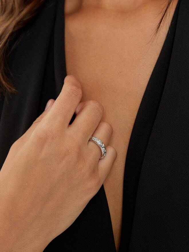 Guess Prstýnek Guess JUBR04 575JW Stříbrná