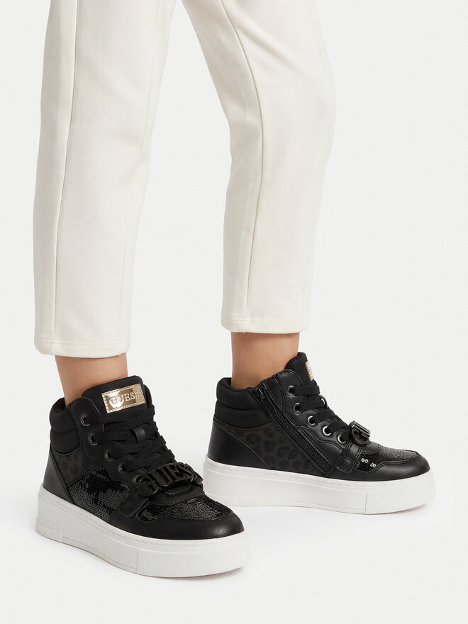 Guess Sneakers Guess CEOWB-AVO-357-05 Schwarz