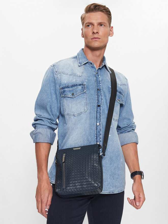 Guess Плоска сумка Guess Carabria (IN) HMRIIN P3299 Голубий