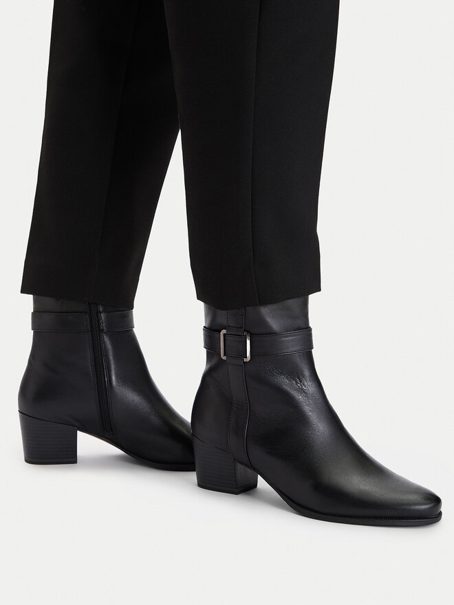 Caprice Боти Caprice 9-25305-45 Черен