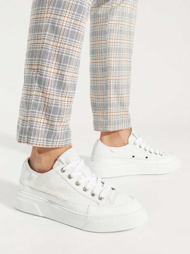 Inuikii Sneakersy Inuikii Canvas Lex Low 50102-991 Biela
