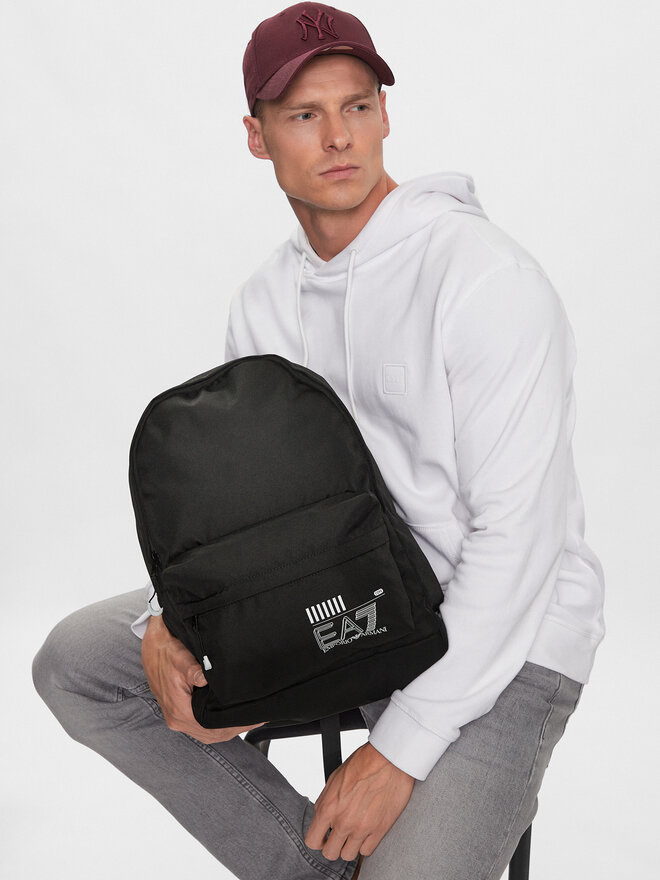 EA7 Emporio Armani Раница EA7 Emporio Armani 245081 CC940 02021 Черен