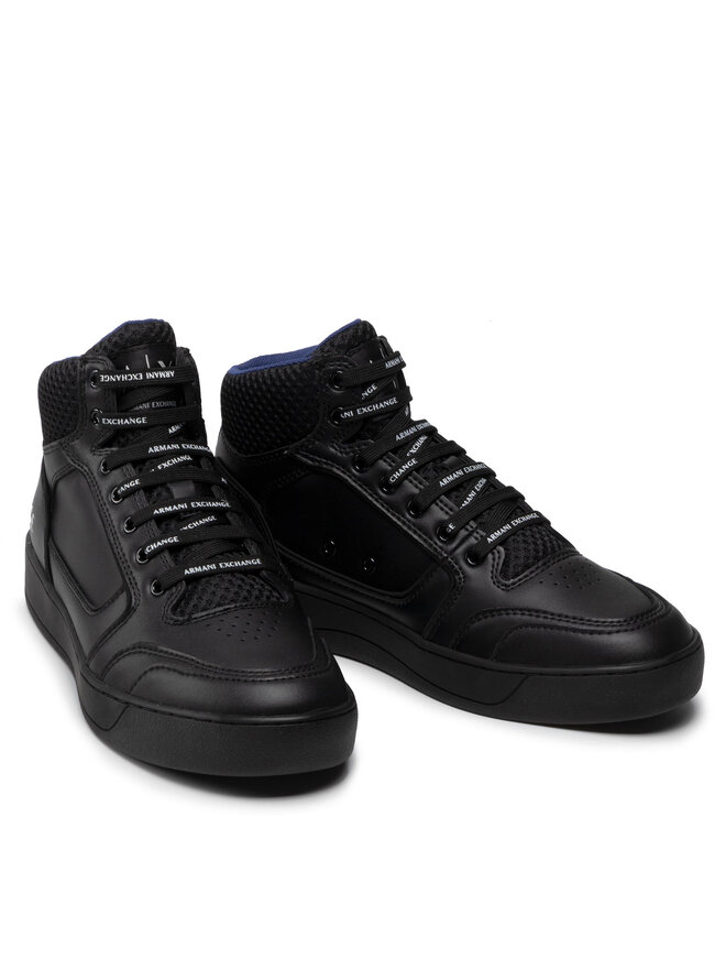 Armani Exchange Laisvalaikio batai Armani Exchange XUZ037 XV561 K001 Juoda
