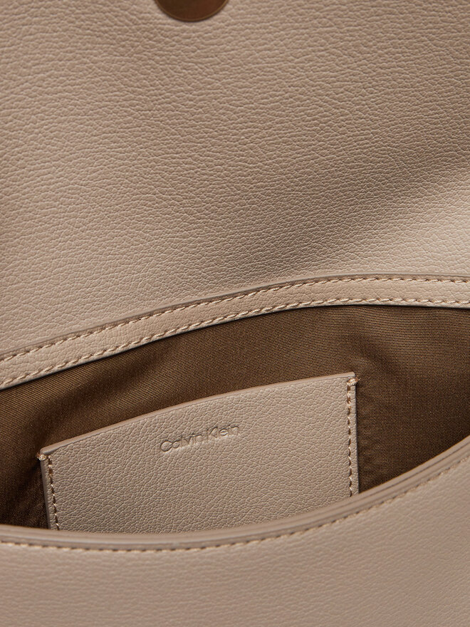 Calvin Klein Handtasche Calvin Klein Minimal Monogram Shoulder Pouch LV04K3161G Beige