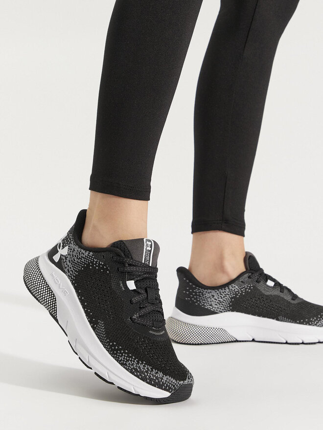 Under Armour Маратонки за бягане Under Armour Ua W Hovr Turbulence 2 3026525-001 Черен