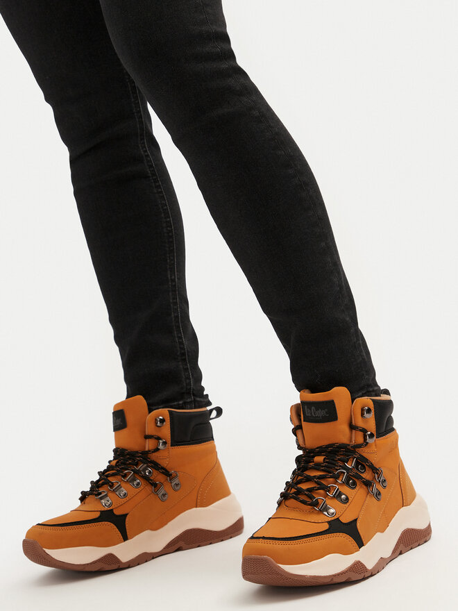 Lee Cooper Боти Lee Cooper LCJ-24-03-3049LA Кафяв