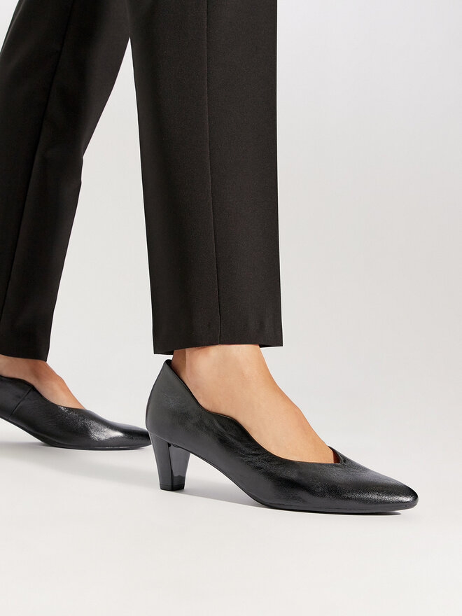 Caprice Pantofi pumps Caprice 9-22400-42 Negru