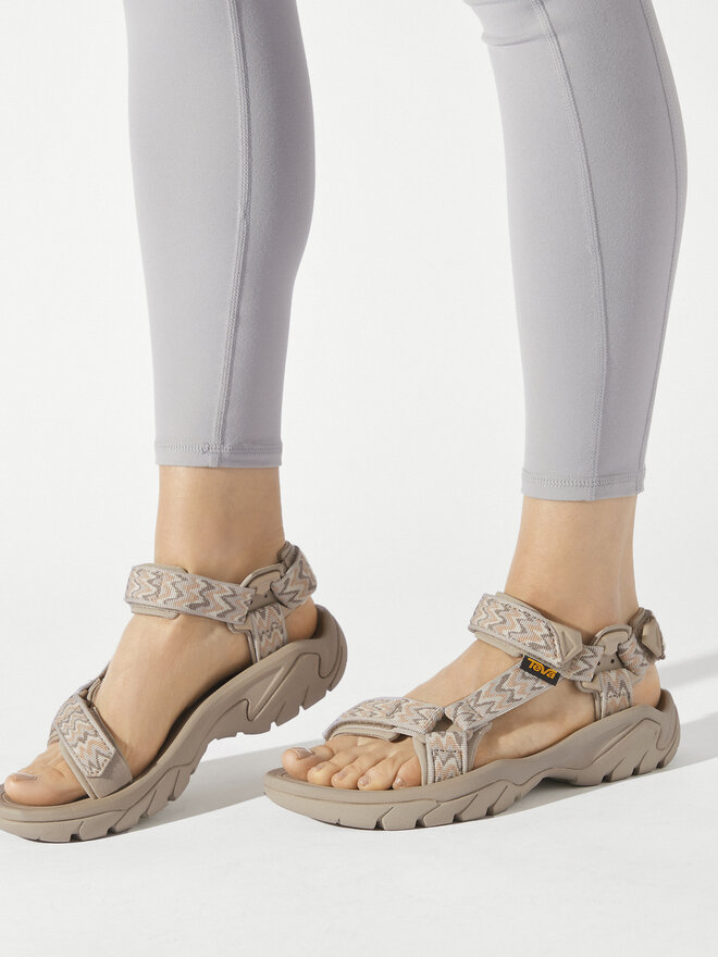 Teva Sandalias Teva Terra Fi 5 Universal 1099443 Beis