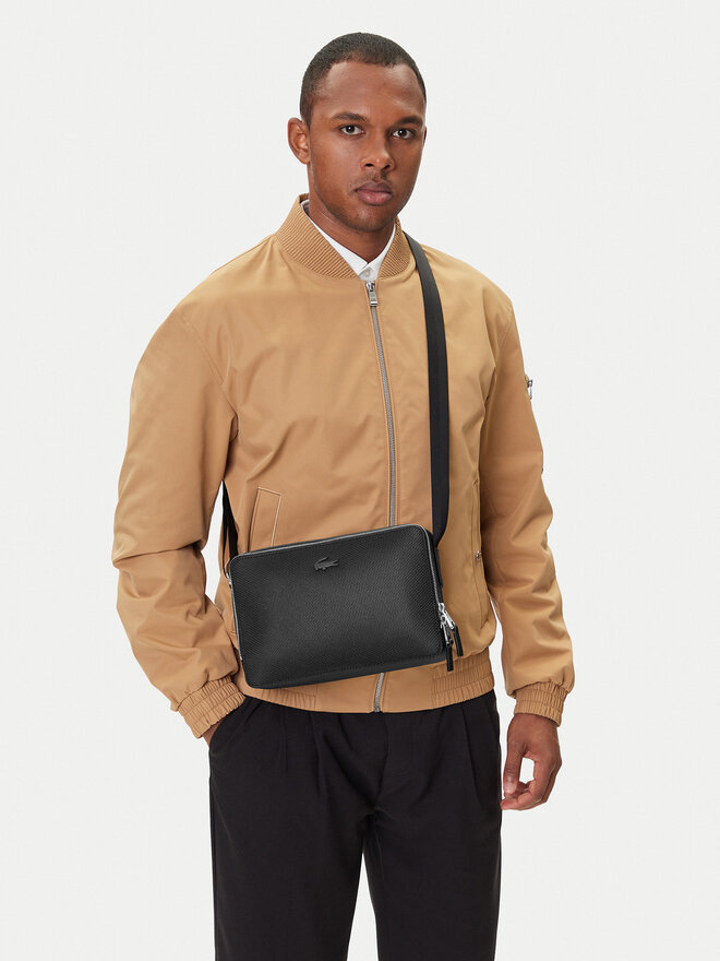 Плоска сумка Lacoste Split Cow Leather NH3270CE Чорний | evzuttya