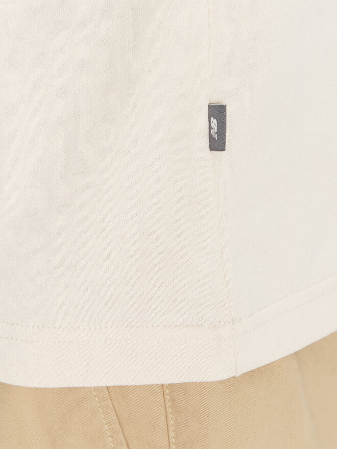 New Balance New Balance Camiseta MT51974 Beis Relaxed Fit