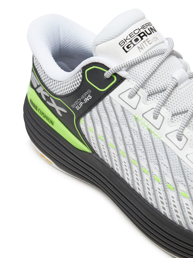 Skechers Pantofi pentru alergare Skechers Max Cushioning Suspension 220936 Alb