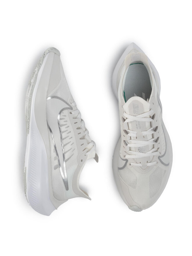 nike zoom gravity platinum tint