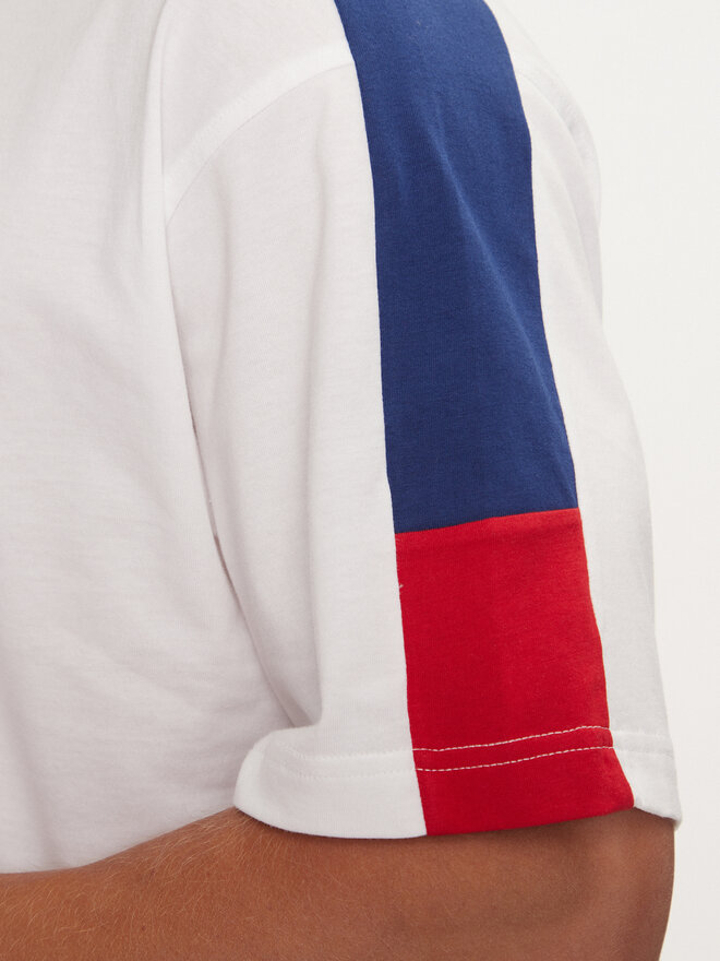 New Balance New Balance T-shirt Classics MT43526NNY Plava Relaxed Fit