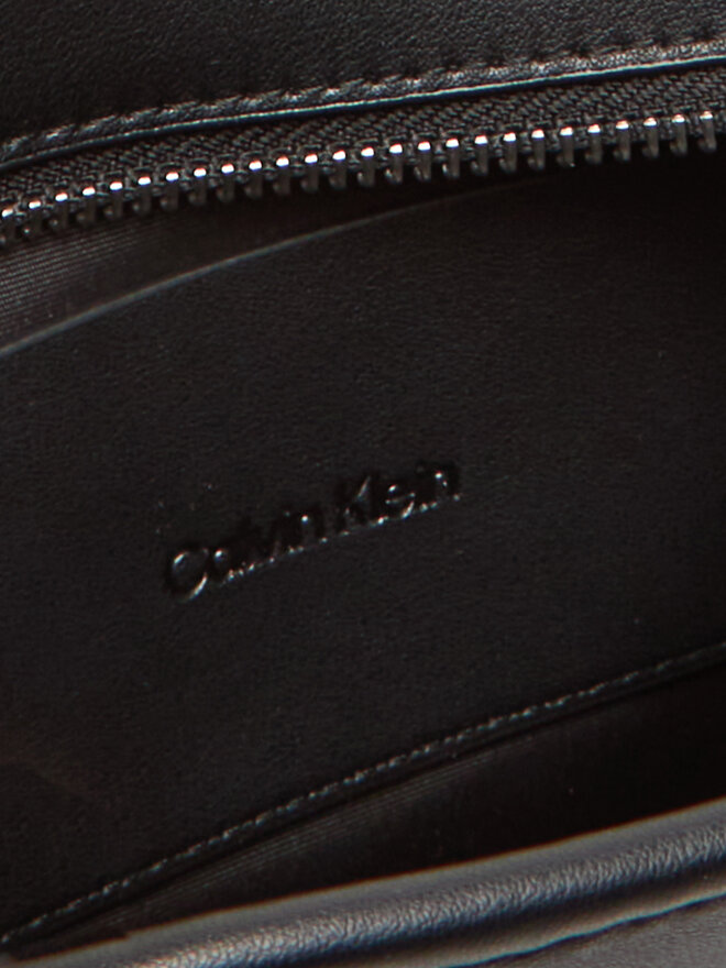 Calvin Klein Плоска сумка Calvin Klein Sculpted Impression Reporter 18 LV04G3157G Чорний