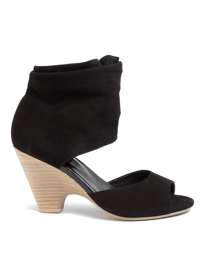 QUAZI Sandały QUAZI QZ-21-04-000718 Czarny