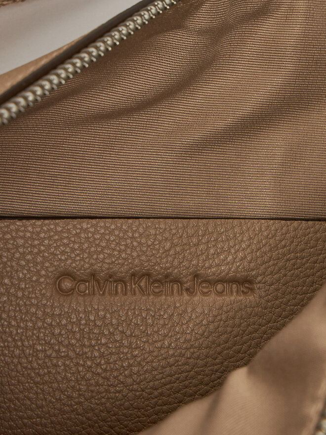 Calvin Klein Jeans Geantă Calvin Klein Jeans Ultralight Shoulder Bag22 Pu LV04K3131G Gri