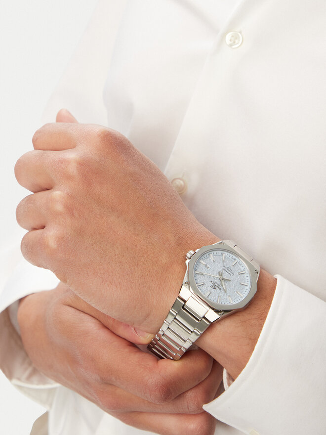 Casio Uhr Casio Edifice Sapphire EFR-S108DE-2AVUEF Silberfarben